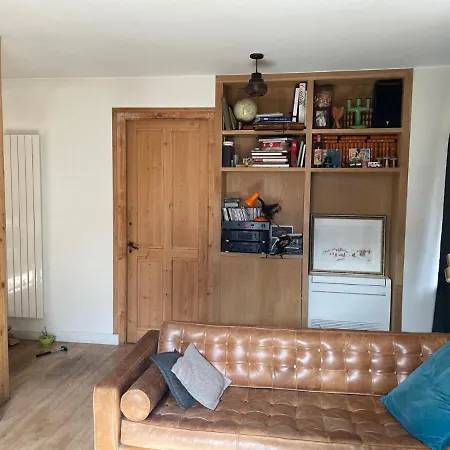 A In Grands Charmoz Chamonix